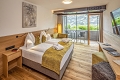 Hotel Crystal, Fgen