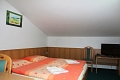 Hotel Kras, Roava