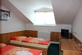 Hotel Kras, Roava