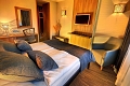 Hotel Grand, Jasn