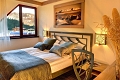 Hotel Grand, Jasn