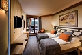 Hotel Grand, Jasn