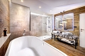 Hotel Grand, Jasn