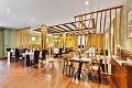 Hotel Partizn, Tle