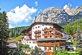 Hotel Dolomiti, La Villa