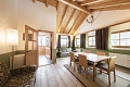 Hotel Dolomiti, La Villa