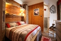 Hotel Tivet, Pila 1500