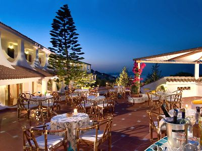 Hotel Punta Est - Baja Sardinia, Sardnia