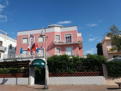 ubytovanie Hotel Ellymar Vada