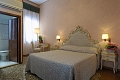 Hotel Basilea, Bentky