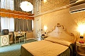 Hotel Belle Epoque, Bentky