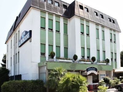 Hotel La Rondine Cavallino