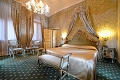 Hotel Rialto, Bentky