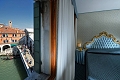 Hotel Rialto, Bentky